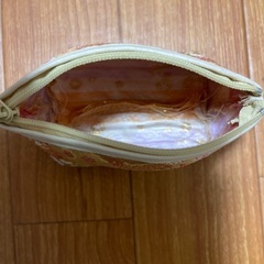 31日までに問い合わせがない場合寄附します。かわいいポーチ　新品未使用の画像