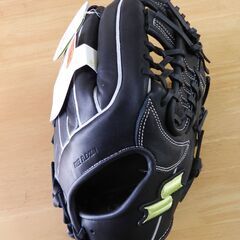 【箱、専用袋つきの未使用品】ＳＳＫ軟式内野手用グローブの画像