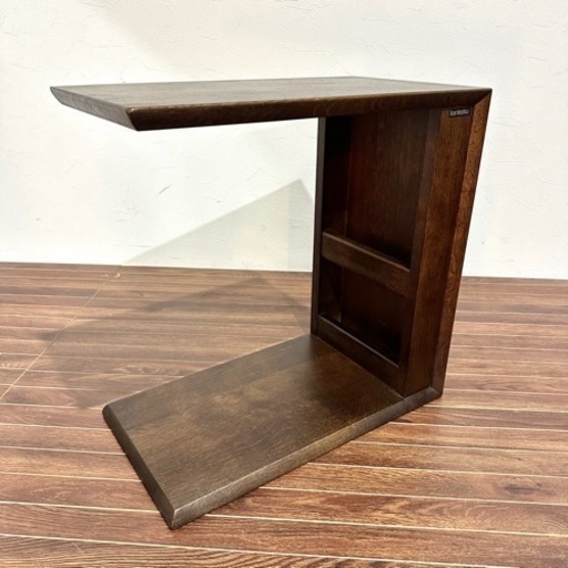 カリモク　コーヒーテーブル　サイドテーブル　リモコン収納　角度自由