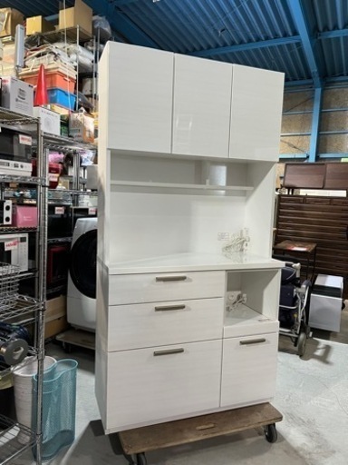 ☆激安!!☆ 美品✨️ 売れ筋ホワイト!! ニトリ キッチンボード ソレル 100KB 家具 収納家具 食器棚、キッチン収納