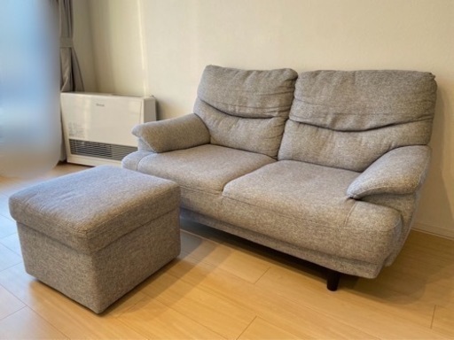 【お値下げ可】ニトリ2人掛けソファ(オットマン付)