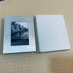 新品フォトフレーム写真立てシルバーの画像