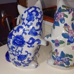 伊万里焼 招き猫？の画像