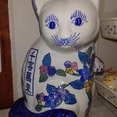 伊万里焼 招き猫？の画像
