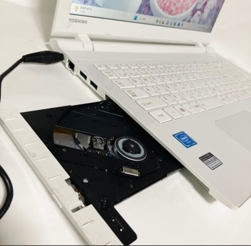 初期設定済み WEBカメラ/DVDつき 薄型　dynabook  TOSHIBA