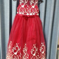 子ども用ドレスの画像