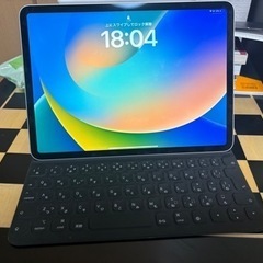 【第4世代】11インチ iPad Pro + キーボード、カバー、ペンシルの画像