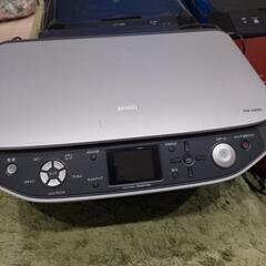 EPSON  PM-A890 プリンター  

電源は入りますが...