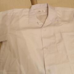 男子　開襟シャツ　制服の画像