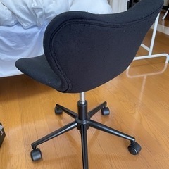 小さめの椅子【4/30まで】の画像