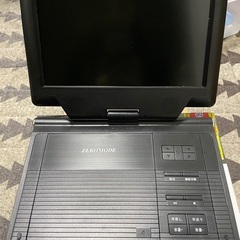 ZEROMODE 9インチポータブルDVDプレーヤーの画像