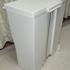 ゴミ箱の画像