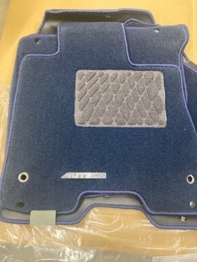 新品です！日産キックスオーテックフロアマット