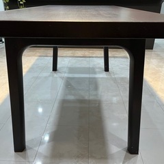 IKEA ダイニングテーブルの画像
