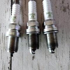 ムーヴL160用NGKプラグ新古品