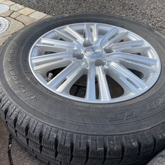 車のパーツ タイヤ、ホイールの画像