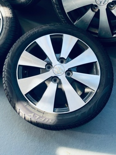 車のパーツ タイヤ、ホイール