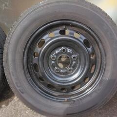 車のパーツ タイヤ、ホイールの画像