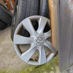 車のパーツ タイヤ、ホイールの画像