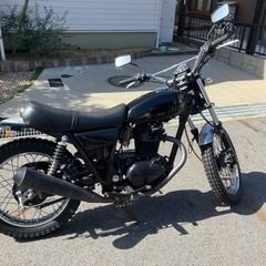 250TR キャブ車（ヘルメットTT&CO付けます）の画像