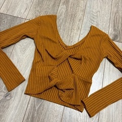 GYDA背中空き tops