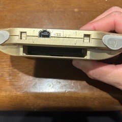 ゲームボーイアドバンスゴールドの画像