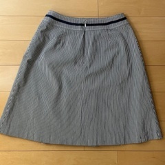 ★Clear  lnpression ストライプスカート　サイズ1(前面フリーツあり。)紺色×白ストライプの画像