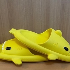 サメ    スリッパ イエローの画像