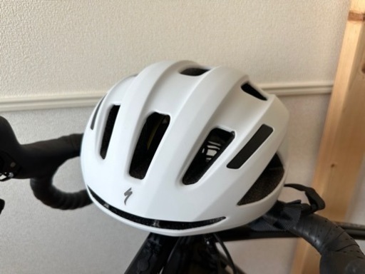 Specialized スペシャライズド　ヘルメット