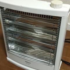 【決定済】【山善】電気ストーブ(ガムテープ跡あり)