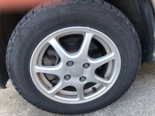 車のパーツ タイヤ、ホイール