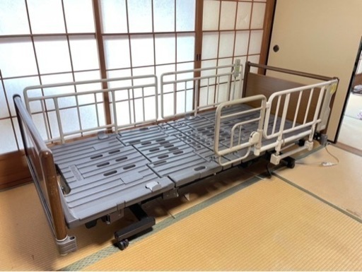 早く来れる方にお譲りします！/介護ベッド/フランスベッド/3モーター/SE-07JJ 呉市内有料配達可能