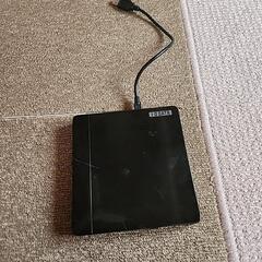 外付けハードディスク？　CD　DVDなど見る場合に