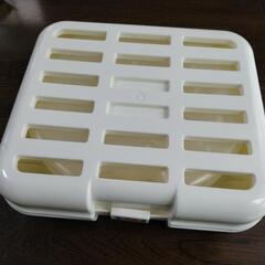 電子レンジで加熱して使う「安全こたつ」湯たんぽの画像