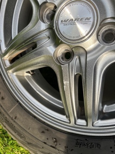 車のパーツ タイヤ、ホイール