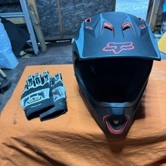 オフロードヘルメットの画像
