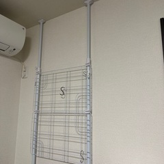 ニトリ　つっぱりラック