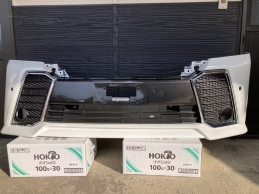 ヴェルファイア 30 前期　フロントバンパー新車外し