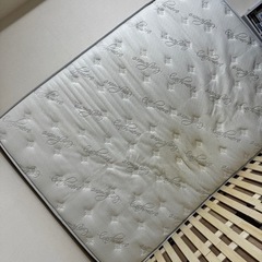 【25万】日本ベッド　ダブルサイズマットレス　シルキーシフォンの画像
