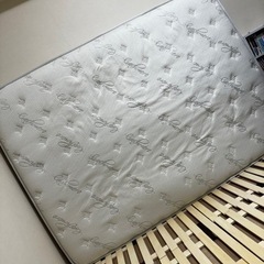 【25万】日本ベッド　ダブルサイズマットレス　シルキーシフォンの画像