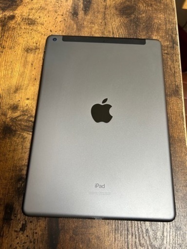 iPad 10.2 インチ　32 GB - シルバー
