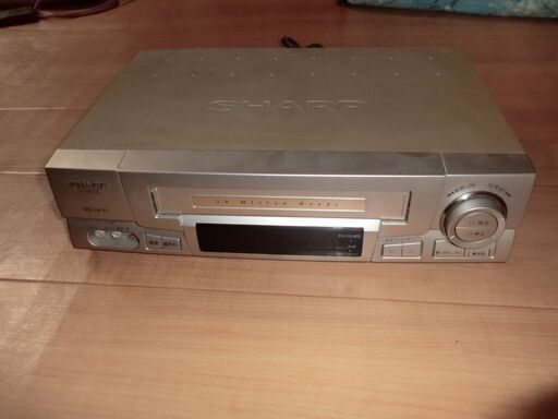 シャープ　VHSビデオデッキ　VC-HF730