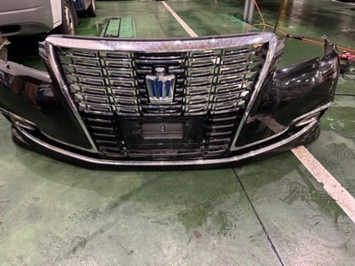 210クラウン バンパー