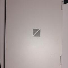 LAVIE PC-NM550KAW
パールホワイト 12.5型