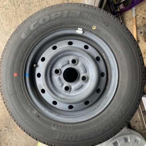 ほぼ新品145/80R12 スズキ鉄ホイール付き　軽トラ　軽バン