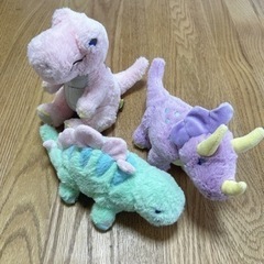 おもちゃ 恐竜のぬいぐるみ