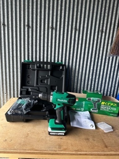 マキタ充電式ドライバドリル(MDF347DS) 新品未使用　値下げ不可