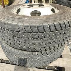 車のパーツ タイヤ、ホイール