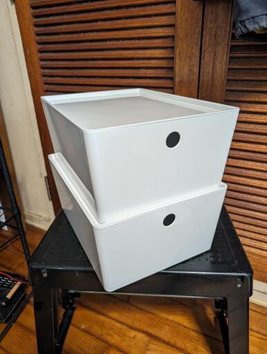 【取引中】IKEA　蓋付プラケース　白　2個セット