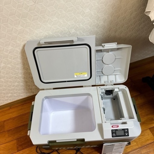 マキタ 充電式保冷温庫(オリーブ)  